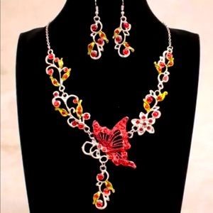 Set Betsy Johnson Pendant Jewelry butterfly flower rhinestone Chain necklace